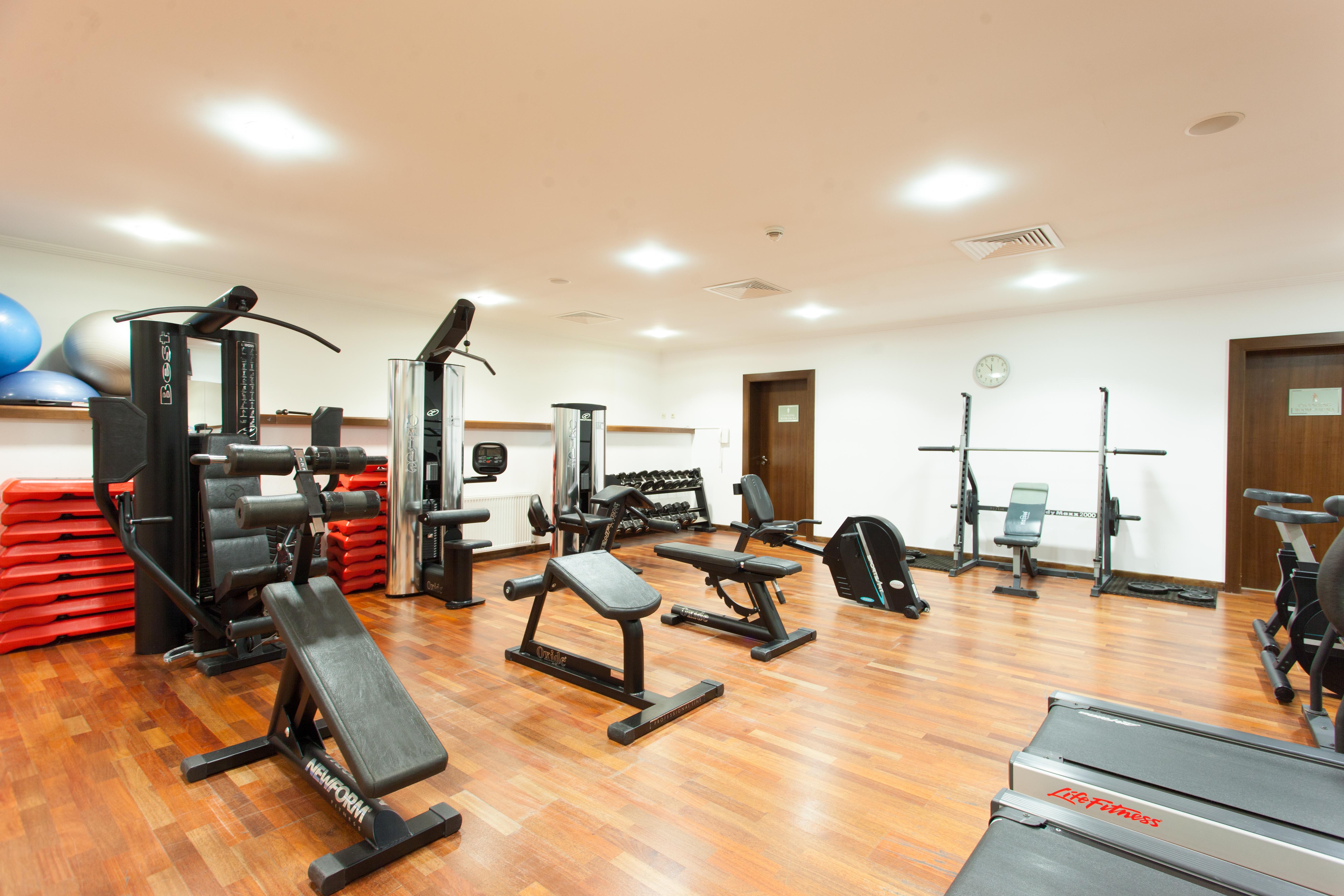 Radisson Blu Hotel Wroclaw Exterior photo A gym in a hotel