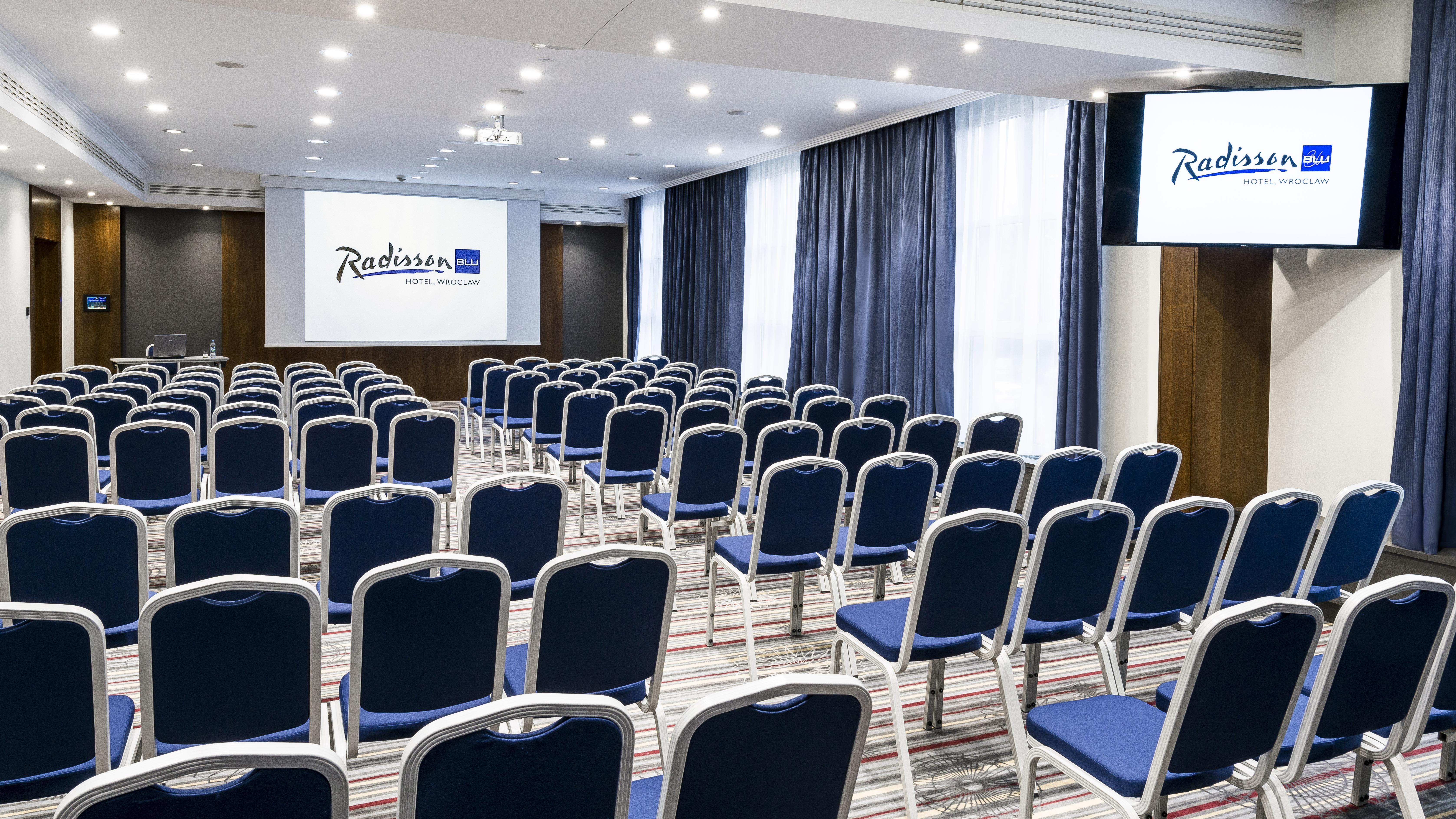 Radisson Blu Hotel Wroclaw Exterior photo Meeting room