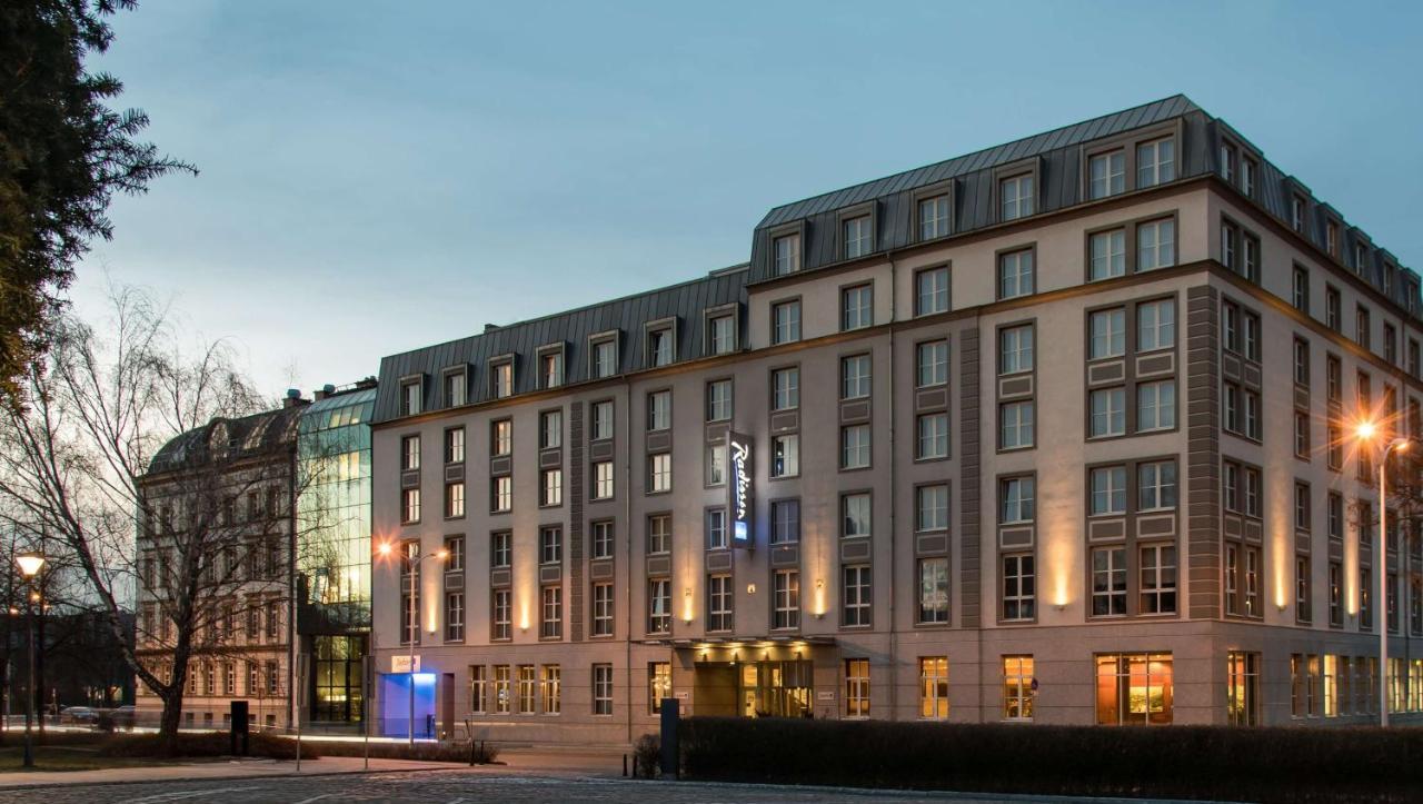 Radisson Blu Hotel Wroclaw Exterior photo The hotel in 2012