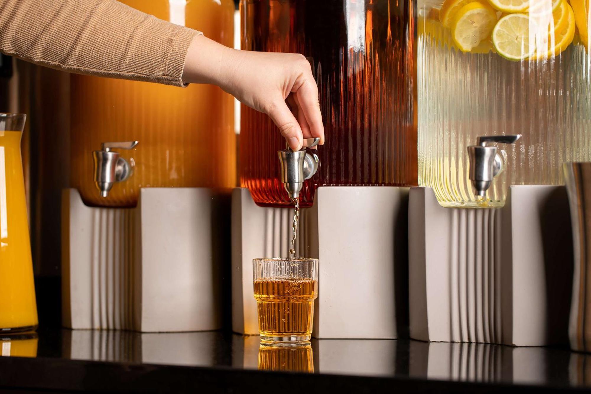 Radisson Blu Hotel Wroclaw Exterior photo A beverage dispenser